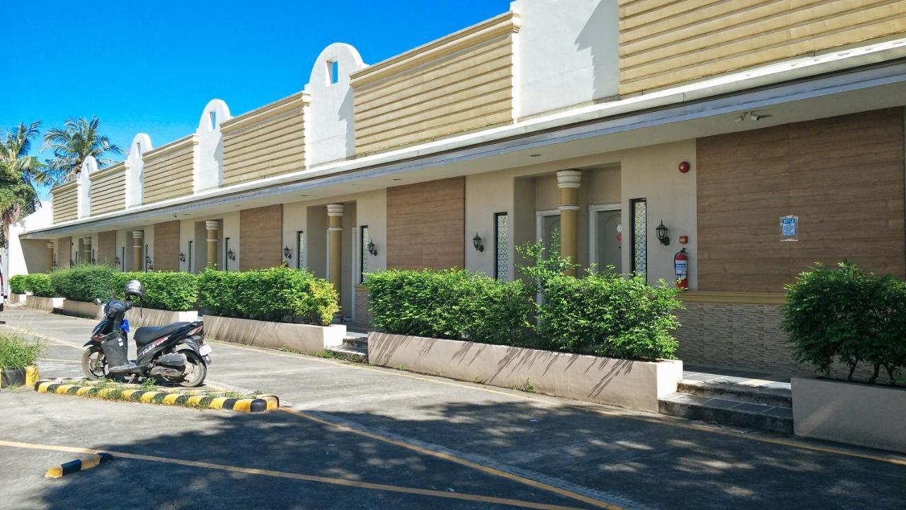 Reddoorz Premium @ Wireless Mandaue Cebu Hotell Exteriör bild