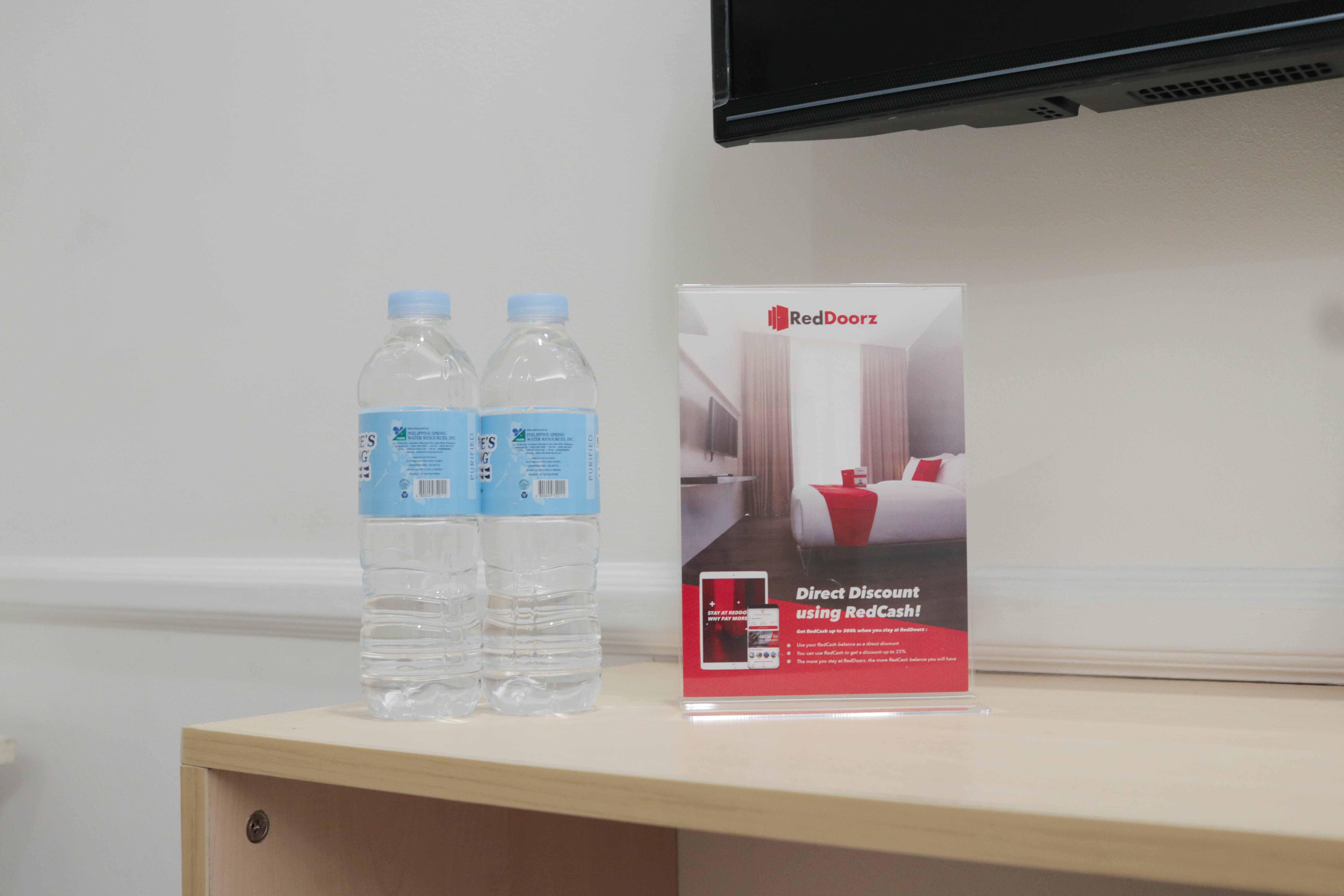 Reddoorz Premium @ Wireless Mandaue Cebu Hotell Exteriör bild